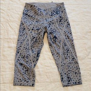 Lululemon crop leggings